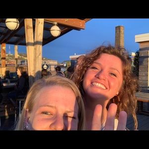 Meet your Posher, Nicole